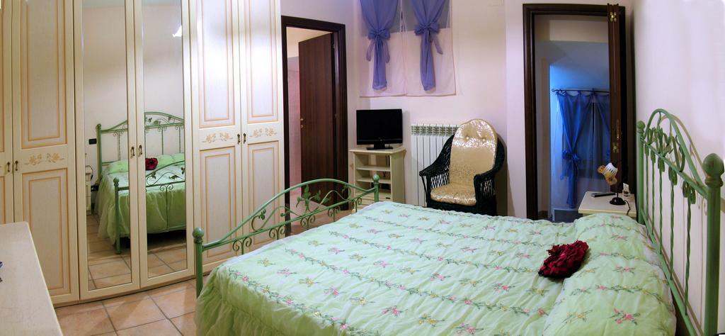 Il Centro Storico Apartment Posta Fibreno Стая снимка